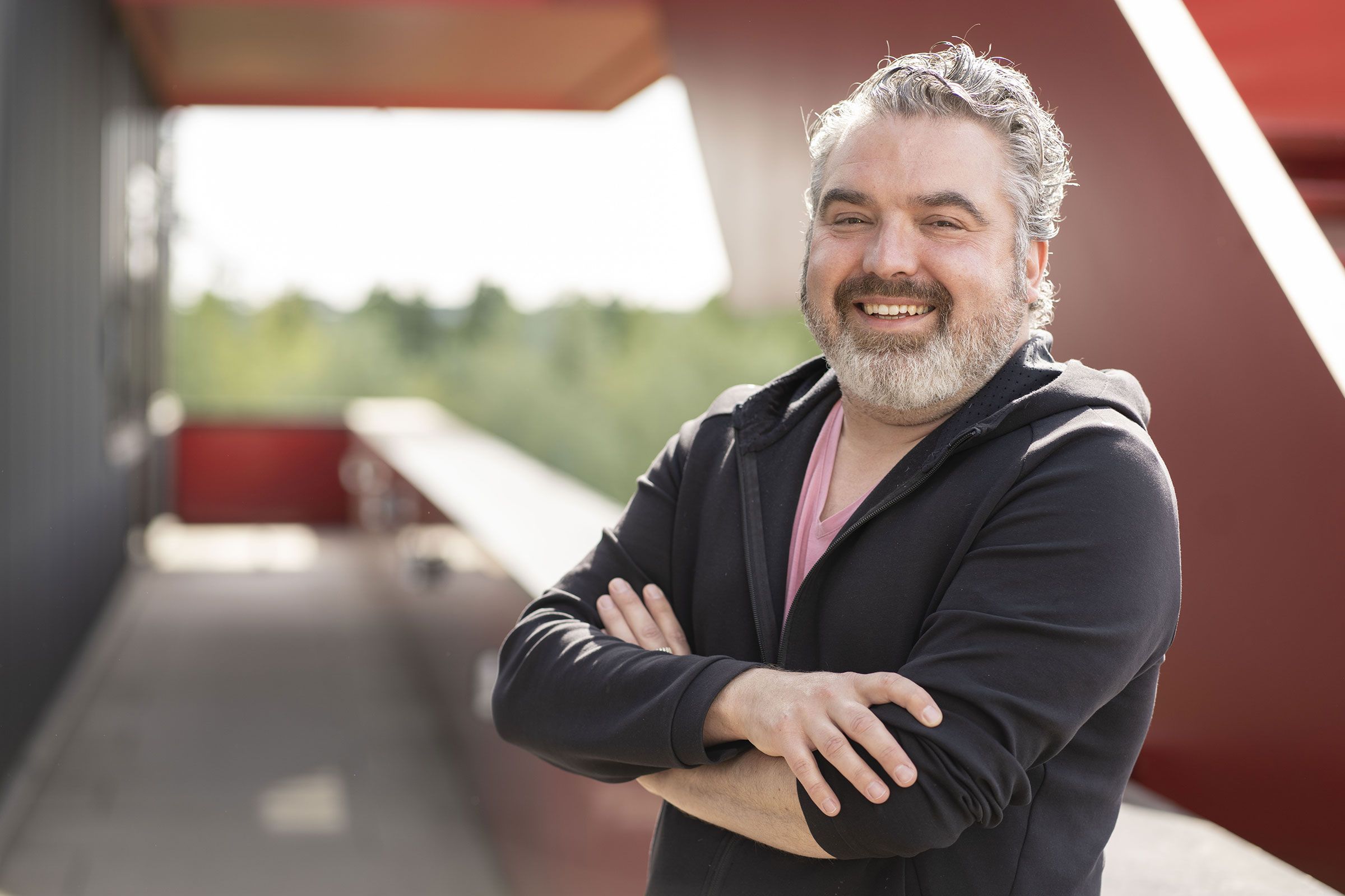 Deusjevoo - Bedrijfspand als baken in Genk's landschap. Een stalen voltreffer.