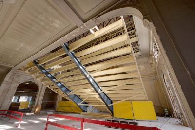 Tribune van het theater L’Emulation