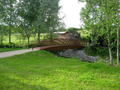 Fietsers- en voetgangersbrug over de Zwalm